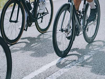 Carbon hjul på en stålcykel